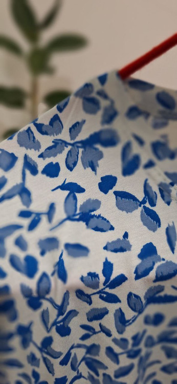 تیشرت طرح دار جنس نخ پنبه ای سایز فری رنگ زمینه سفید