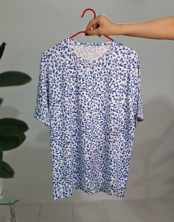 تیشرت طرح دار جنس نخ پنبه ای سایز فری رنگ زمینه سفید