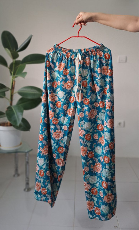 شلوار طرح دار پاپیون سفید جنس نخی کار ترک