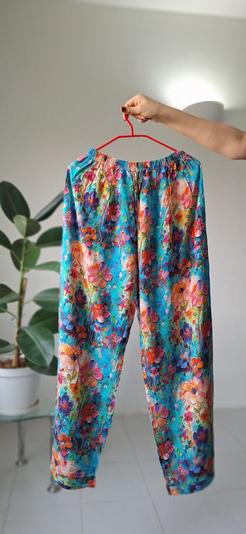 شلوار نخی با طرح سه بعدی فری سایز کار ترک