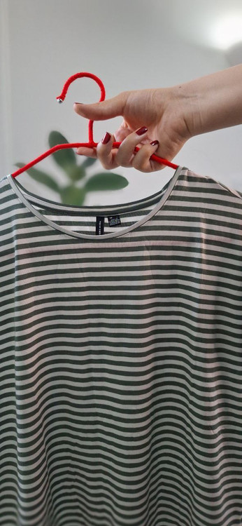 تیشرت راه راه جنس نخ پنبه ای فری سایز رنگ سبز و سفید کار ترک